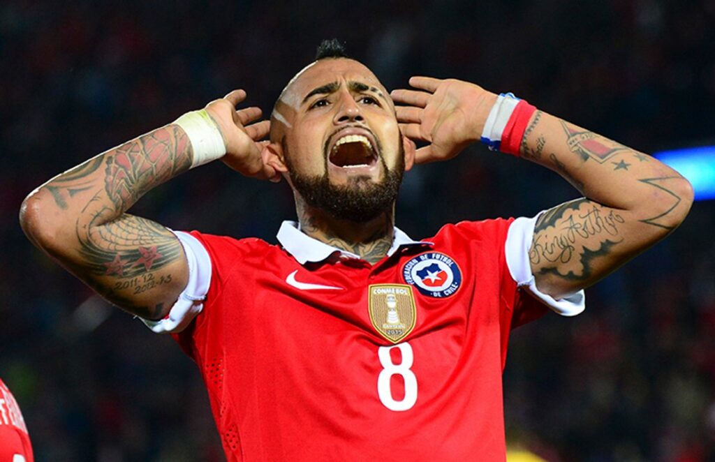 Arturo Vidal se rindió ante Messi, pero lanzó una crítica para la Selección: “Juega solo”