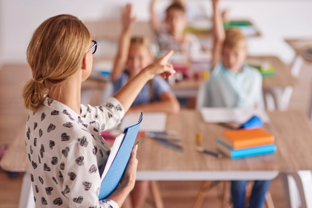 La educación es la principal preocupación sólo en el 5% de los argentinos, según un informe