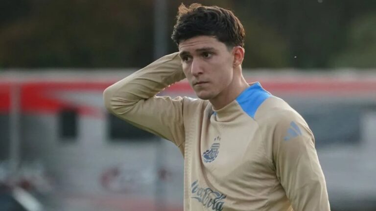 Alerta en la Selección argentina: le realizan estudios a Balerdi por una molestia muscular