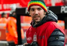 El emotivo regreso de Pablo Grillo a la fotografía en el estadio de Independiente