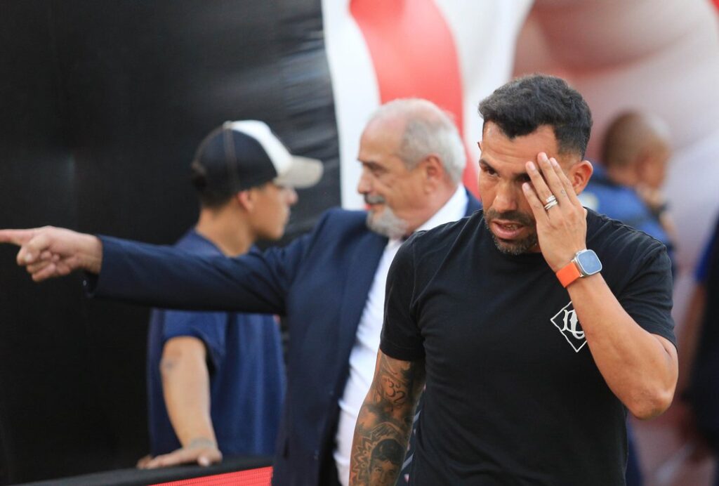 Carlos Tevez no descarta postularse para la presidencia de la Nación o de Boca