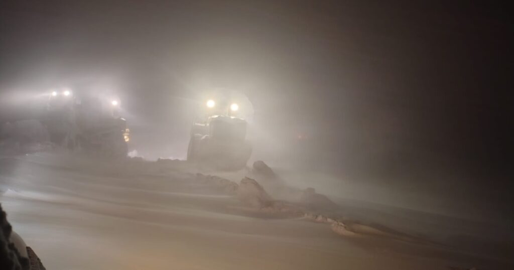 Al menos cinco trabajadores mineros permanecen atrapados en la puna de Catamarca por una tormenta de nieve