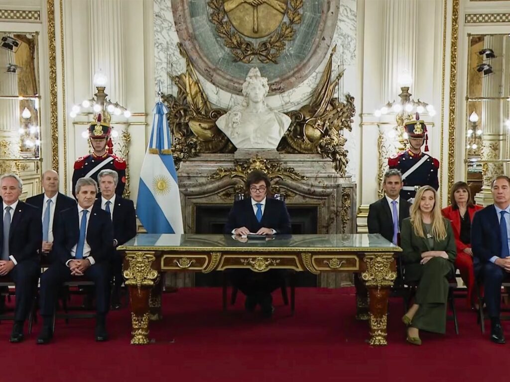 Economistas analizan la reforma del Banco Central: ¿Un paso hacia la independencia monetaria?