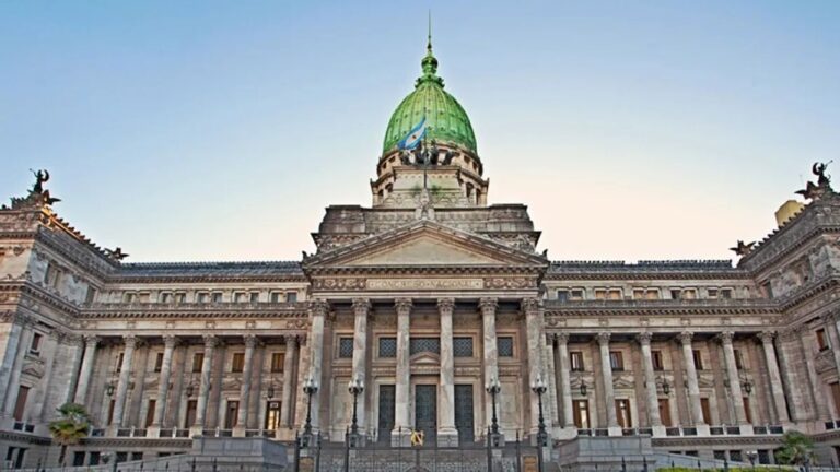 Tensión en el Congreso: La Bicameral de Presupuesto enciende el debate sobre la intervención política