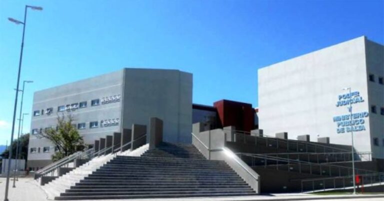 La Oposición Busca Emplazar Comisiones en Diputados para Abordar el Endeudamiento Familiar
