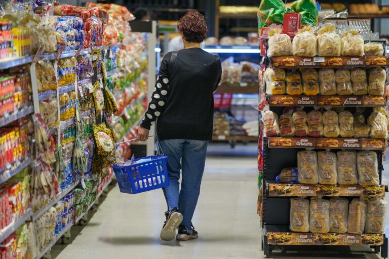 Incremento del Consumo en Hogares Argentinos: Un 2% Más en Julio