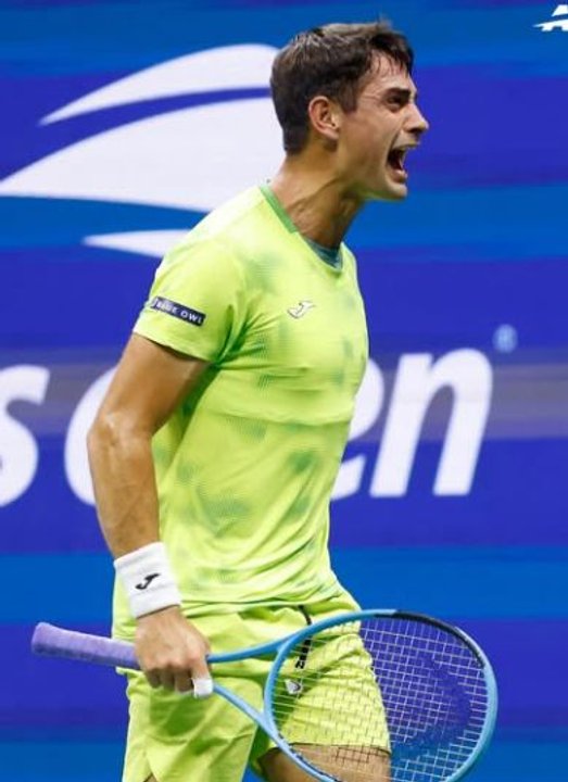 John McEnroe lanza comentario irónico tras victoria de Mariano Navone sobre Djokovic