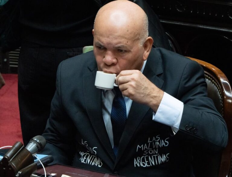 El Impactante Mensaje de un Diputado Argentino: «Las Malvinas son Argentinas»