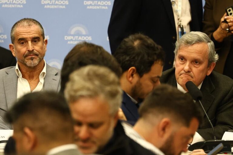 Diputados de Unión por la Patria se retiran de plenario en desacuerdo con economistas propuestos por La Libertad Avanza