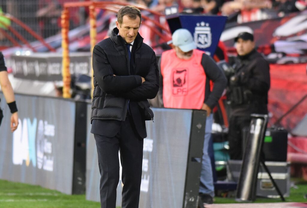 Arruabarrena critica los errores de Boca tras el empate con Newell’s