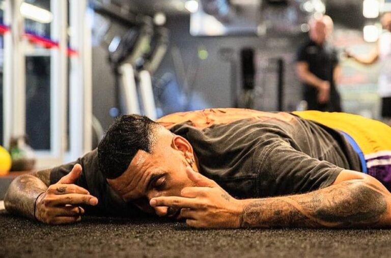 Nick Kyrgios: Un talento en la cuerda floja entre el éxito y la lucha interna