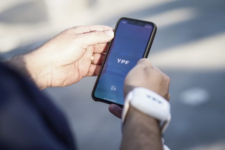 YPF Revoluciona la Inversión: Compra de Acciones Desde su App