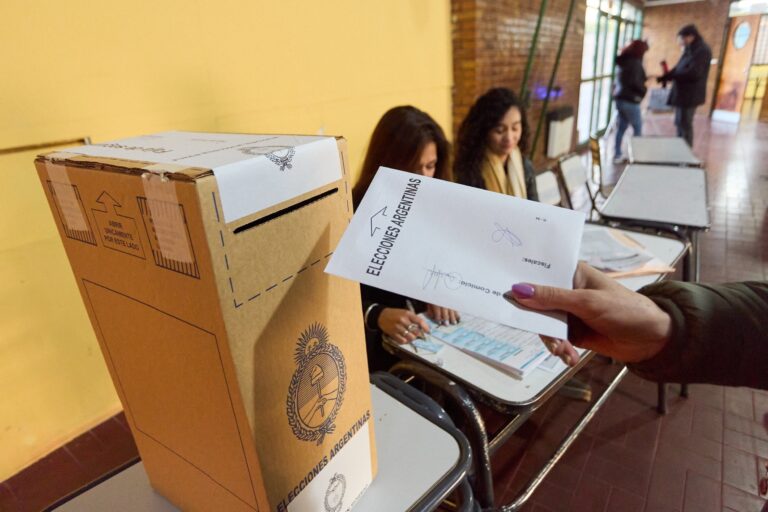 La Democracia Necesita Más que Votos: La Participación Ciudadana como Pilar Fundamental