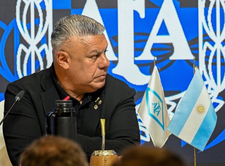 Investigación en curso: Chiqui Tapia bajo la lupa por posible enriquecimiento ilícito