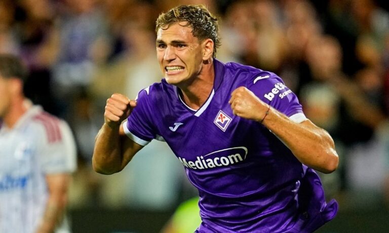 La Fiorentina avanza en la Copa Italia con destacada actuación argentina