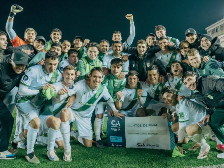 Banfield y Deportivo Riestra se Preparan para el Clásico de Cuartos de Final en la Copa Argentina