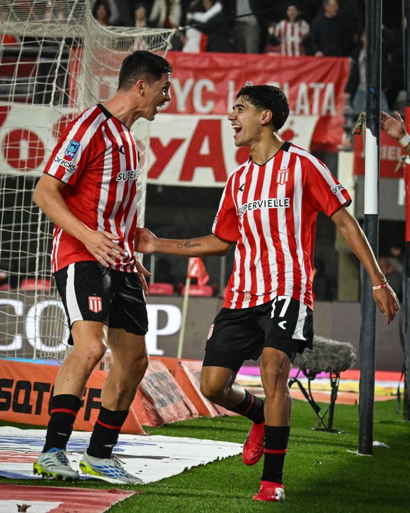 Estudiantes de La Plata se enfrenta a Corinthians en la ida de los cuartos de final de la Copa Libertadores