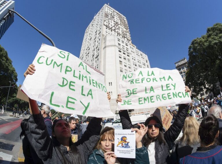 Controversia por la Derogación de Artículos Clave en la Ley de Emergencia en Discapacidad