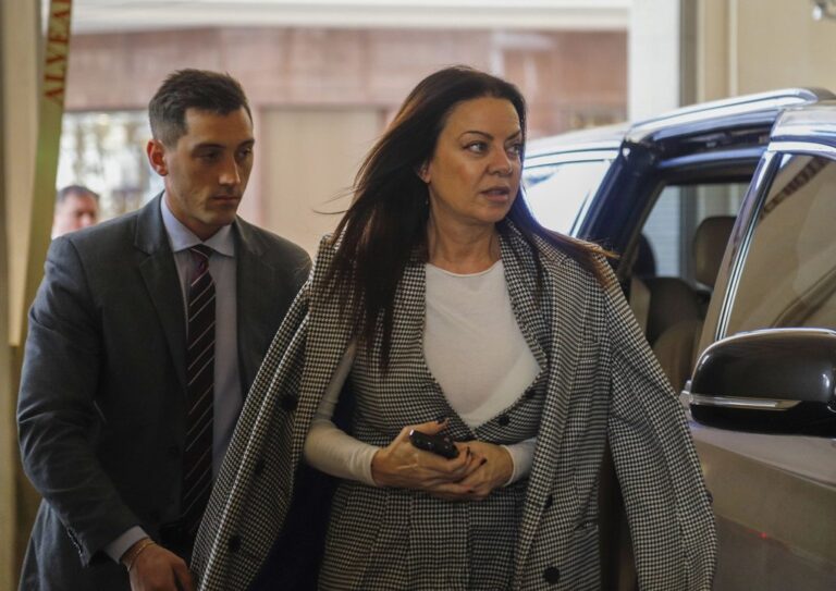 Prorrogan Designación de Director de Presupuesto Universitario en Argentina