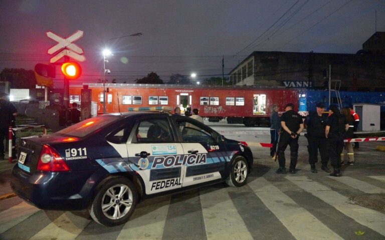 Tragedia en Flores: Niña de 13 años arrollada por el Tren Sarmiento