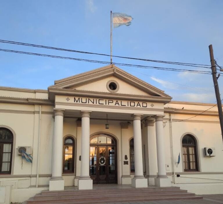 Funcionario Municipal Acusado de Malversación por Uso Indebido de Tarjeta de Combustible