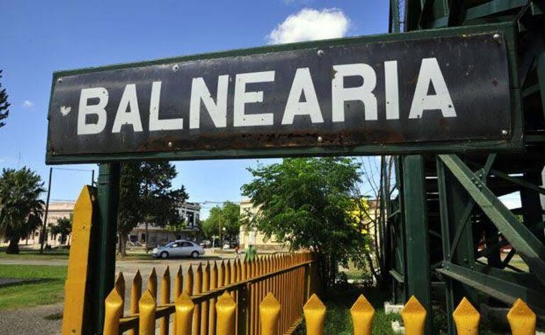 Caos en el Tren Sarmiento: Colisión y Desperfectos Generan Demoras