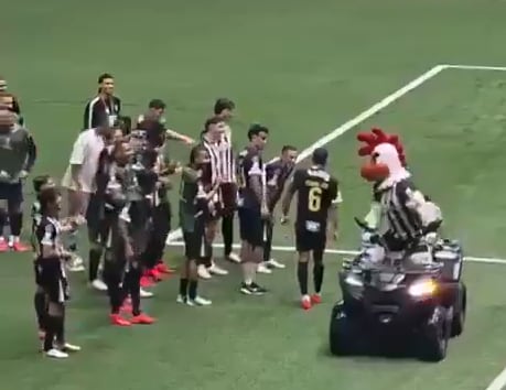 Festejo polémico: Atlético Mineiro se burla de Santos tras el triunfo en penales