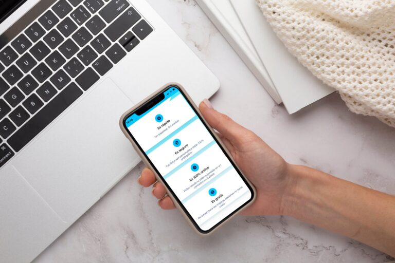 Desmitificando la Deuda Digital: El Peligro de Borrar la App y la Letra Chica