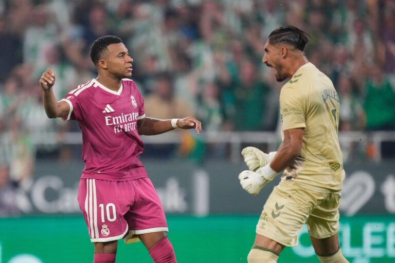 El penal fallido de Mbappé que desató la euforia del arquero del Betis