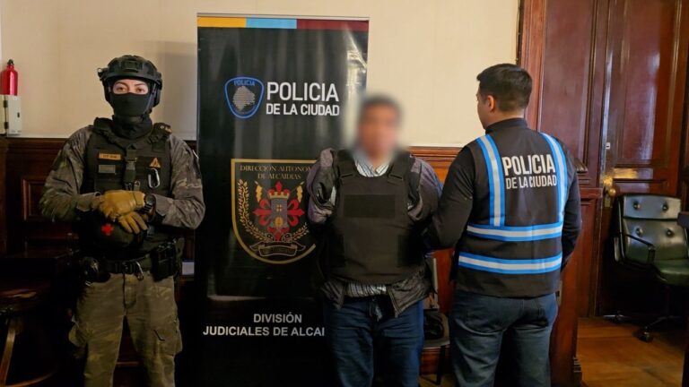 Delegación Vaticana se Reúne con Movimientos Sociales en La Matanza
