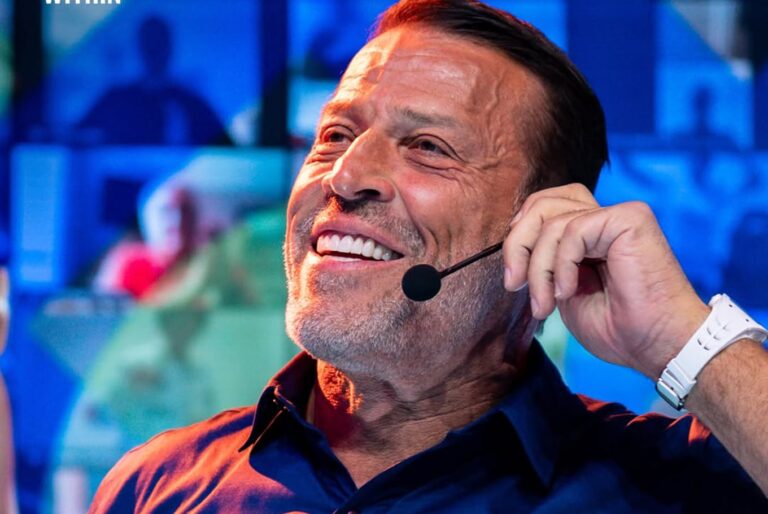 Tony Robbins Revela la Clave para Superar el Sufrimiento: Enfócate en los Demás